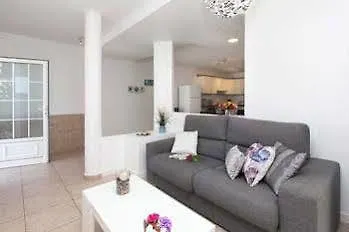 קורלחו Villa Geminis